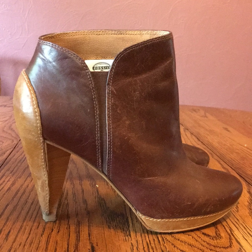 Fossil booties